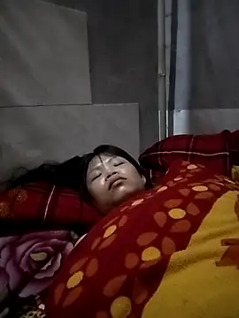 LinhNa999 online show from December 2025 01:19:01 PM