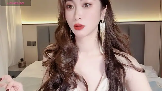 wuyueaini online show from November 2025 06:13:01 AM