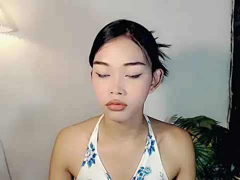 Snapshot of holyakiesha chatting on October 2025 12:33:02 AM holyakiesha online show from October 2025 12:33:02 AM