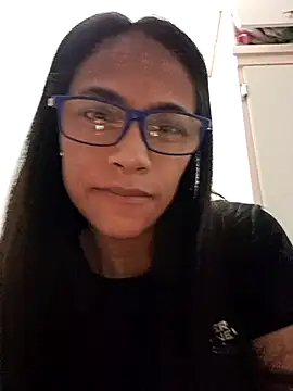 sarah garcia  online show from May 2026 05:18:02 PM