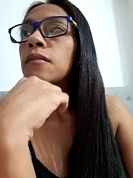 sarah garcia  online show from June 2026 05:56:01 AM