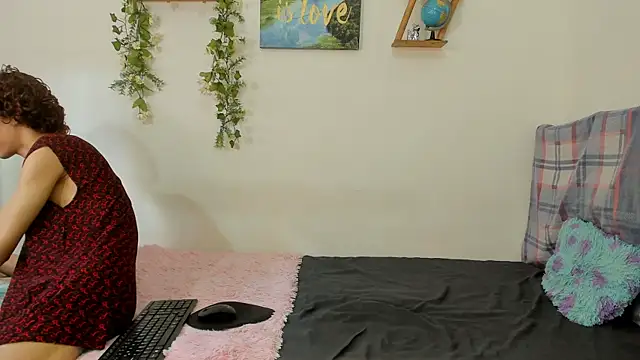 Peterfrost19 online show from September 2025 03:45:01 PM