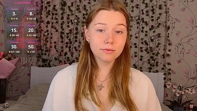 Snapshot of _influensii_ chatting on September 2025 04:59:02 AM influensii online show from September 2025 04:59:02 AM