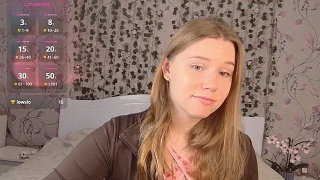 Snapshot of _influensii_ chatting on October 2025 05:10:01 AM influensii online show from October 2025 05:10:01 AM