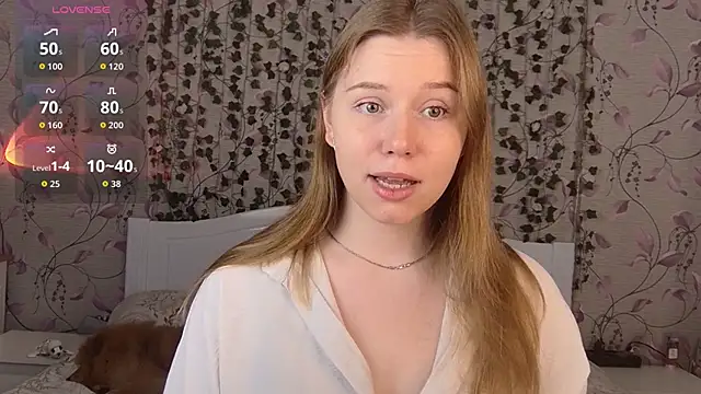 Snapshot of _influensii_ chatting on October 2025 05:08:01 AM influensii online show from October 2025 05:08:01 AM