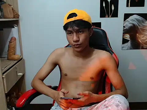 YourAsian Cummer online show from April 2026 01:53:02 PM