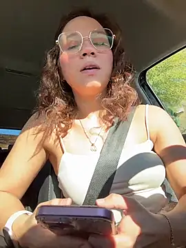 Snapshot of Mrs_MrLove chatting on December 2025 07:52:01 PM Mrs MrLove online show from December 2025 07:52:01 PM