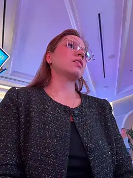 Snapshot of Mrs_MrLove chatting on March 2026 05:08:02 AM Mrs MrLove online show from March 2026 05:08:02 AM