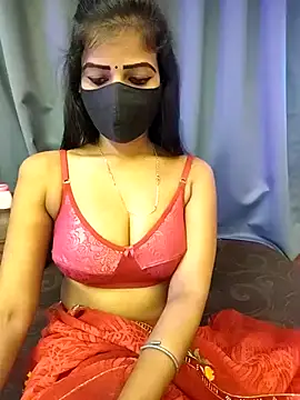 Misss-julli online show from April 2026 07:45:01 AM