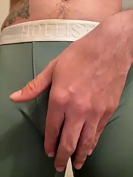 Snapshot of flacoone01 chatting on September 2025 11:07:01 PM flacoone01 online show from September 2025 11:07:01 PM