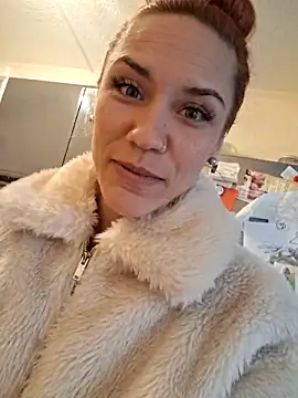 SlimBellaa online show from October 2025 11:44:01 AM