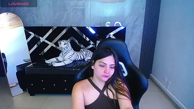 Snapshot of emily_cooper_t chatting on September 2025 02:55:01 AM emily cooper t online show from September 2025 02:55:01 AM