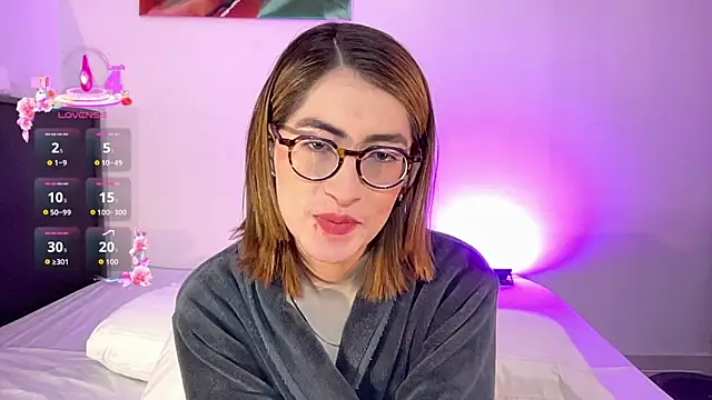 Snapshot of rousseblossom chatting on September 2025 10:23:01 PM rousseblossom online show from September 2025 10:23:01 PM