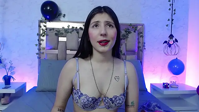 Snapshot of ScarlettRox chatting on November 2025 01:09:02 PM ScarlettRox online show from November 2025 01:09:02 PM