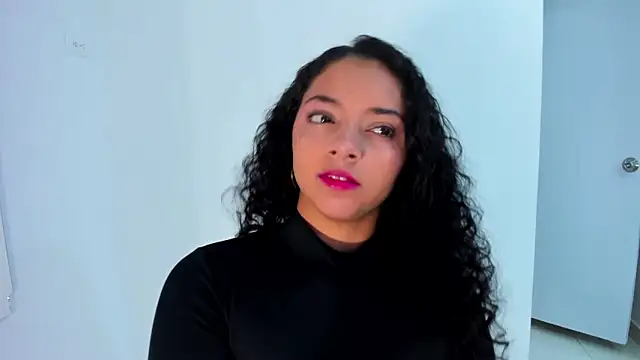 Snapshot of Angellit_Afrodita_ chatting on December 2025 11:28:02 AM Angellit Afrodita online show from December 2025 11:28:02 AM