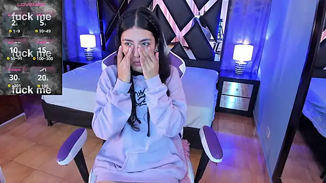 sweet-muse online show from September 2025 11:56:02 AM