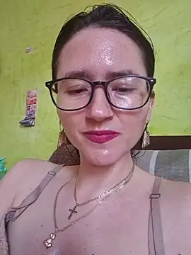 Linda Hot13 online show from October 2025 03:12:01 PM