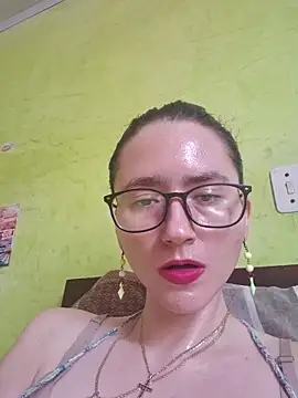 Linda Hot13 online show from October 2025 03:00:01 PM