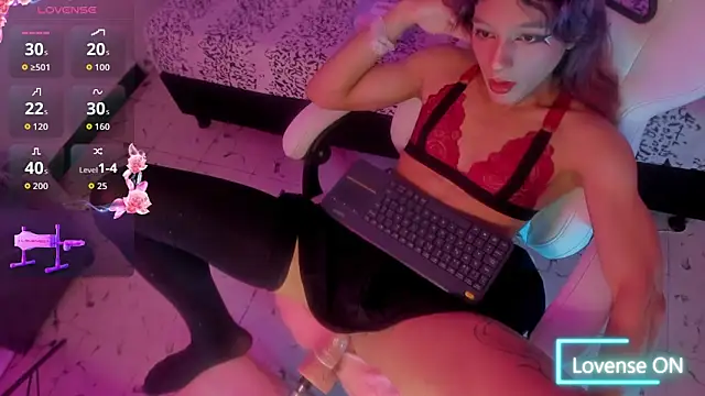 Snapshot of MilkWhore1 chatting on January 2026 08:01:01 PM MilkWhore1 online show from January 2026 08:01:01 PM