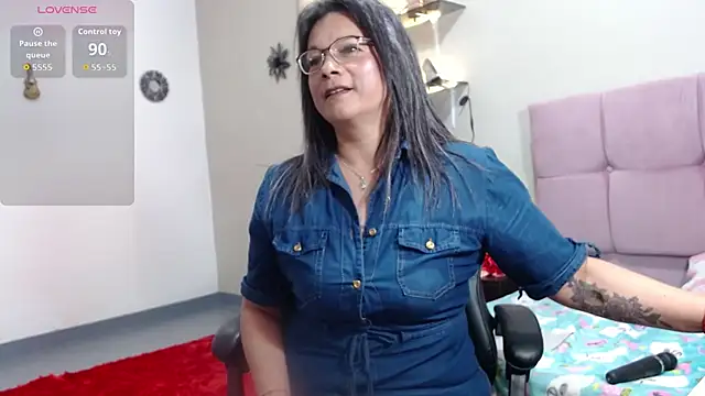 SolVegaNaciente online show from September 2025 03:28:01 AM