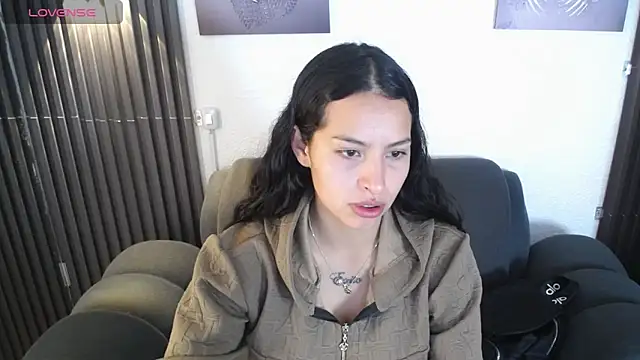 Mia garcia28 online show from May 2026 01:41:01 PM