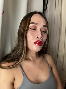 RomanticPearlTS online show from May 2026 01:56:01 AM