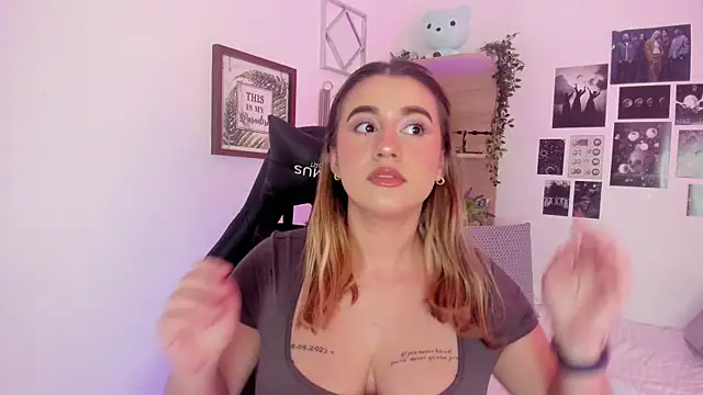 Lana Herondale online show from September 2025 01:35:02 PM