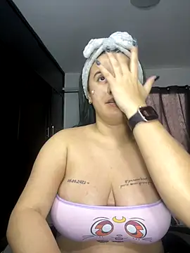 Lana Herondale online show from October 2025 08:54:02 PM