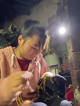 Sunyinn online show from December 2025 01:44:01 AM