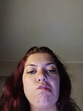 LadyNora online show from May 2026 07:52:01 PM