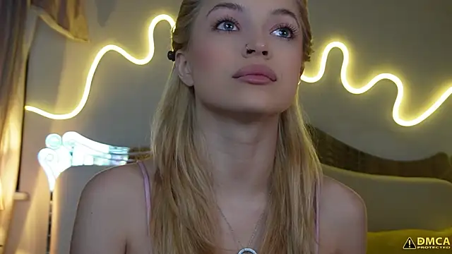 Snapshot of kellypeachcake chatting on November 2025 05:18:01 AM kellypeachcake online show from November 2025 05:18:01 AM