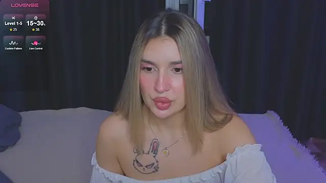 RoxyChill online show from September 2025 07:48:01 PM