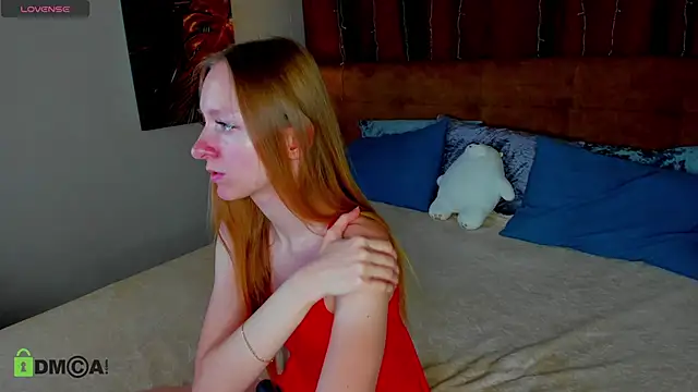 Snapshot of Mia_E1fie chatting on September 2025 08:47:02 AM Mia E1fie online show from September 2025 08:47:02 AM