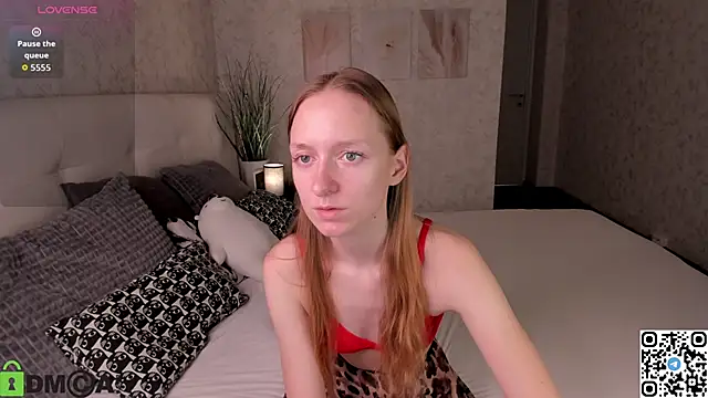 Snapshot of Mia_E1fie chatting on October 2025 07:10:02 AM Mia E1fie online show from October 2025 07:10:02 AM