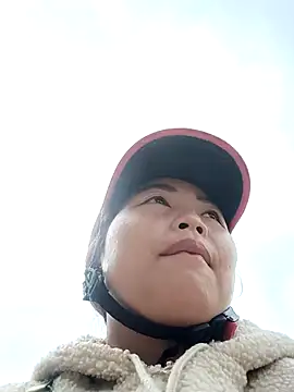 PhamPhung online show from September 2025 01:38:02 AM