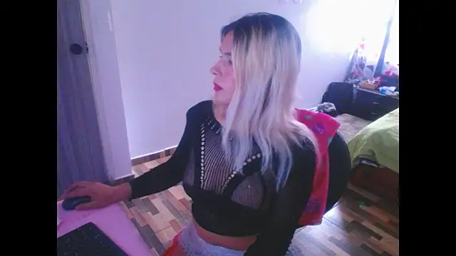 Snapshot of mystica_25 chatting on October 2025 03:18:01 PM mystica 25 online show from October 2025 03:18:01 PM