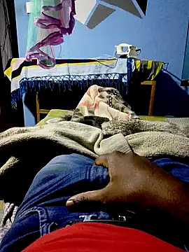 Snapshot of m11a2f3a4z5 chatting on April 2026 06:02:01 PM m11a2f3a4z5 online show from April 2026 06:02:01 PM