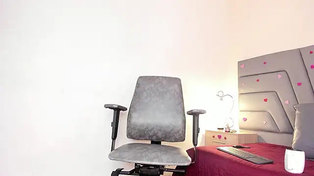 Maia 520 online show from February 2026 05:41:01 PM