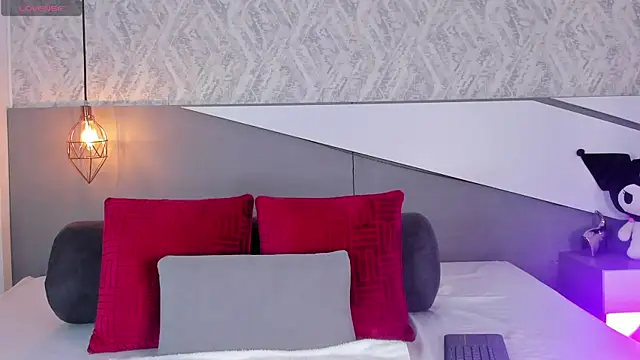 krystal foxx online show from November 2025 05:08:01 PM