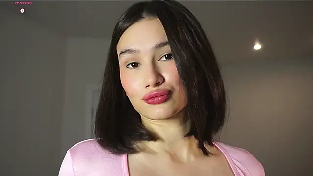 Snapshot of ViolaVow chatting on October 2025 04:09:02 AM ViolaVow online show from October 2025 04:09:02 AM