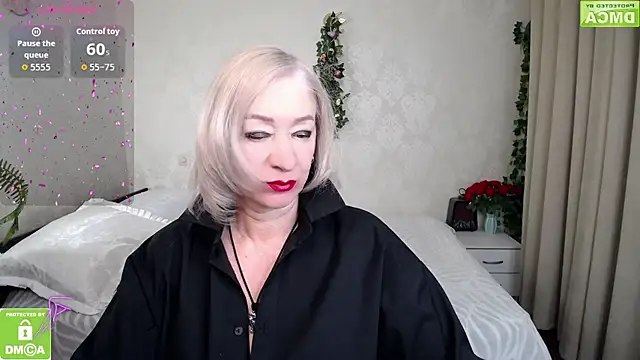 hunters woman online show from April 2026 06:53:02 PM
