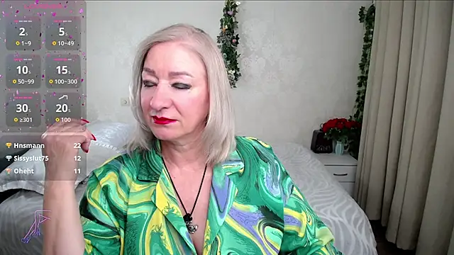 hunters woman online show from May 2026 06:09:01 PM