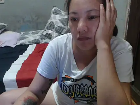 Snapshot of Rose_slut_squirt chatting on February 2026 11:19:02 AM Rose slut squirt online show from February 2026 11:19:02 AM