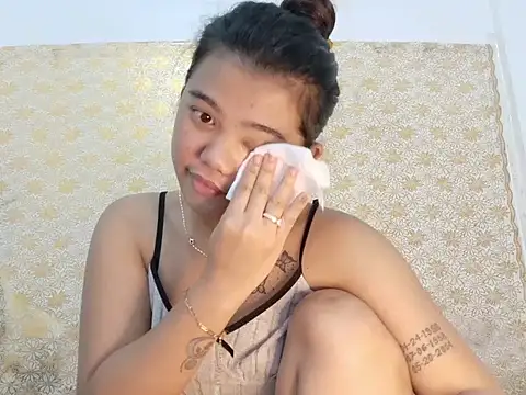 Snapshot of naughtyasian_girl chatting on February 2026 05:55:02 PM naughtyasian girl online show from February 2026 05:55:02 PM