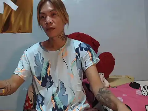 Snapshot of YourTopweng chatting on September 2025 08:08:02 PM YourTopweng online show from September 2025 08:08:02 PM