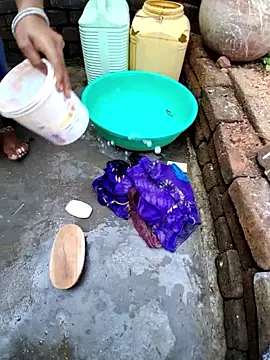 RAYI Queen 3 online show from November 2025 07:08:01 AM