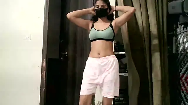 Snapshot of Aarohi_An chatting on May 2026 01:16:02 PM Aarohi An online show from May 2026 01:16:02 PM