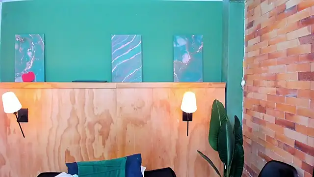 milavega  online show from December 2025 03:24:02 AM