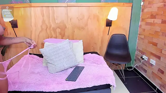 milavega  online show from March 2026 12:09:01 PM