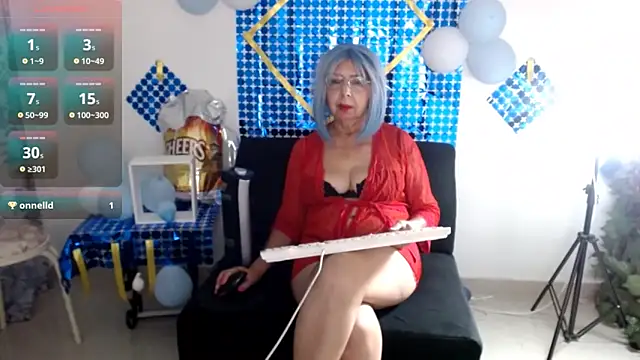 Snapshot of ruth_blue21 chatting on September 2025 03:32:02 AM ruth blue21 online show from September 2025 03:32:02 AM